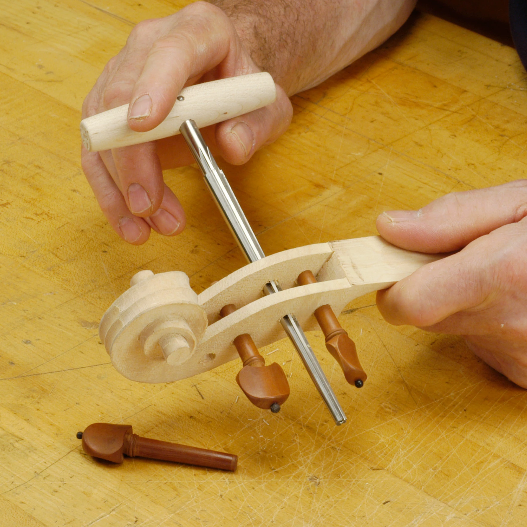 Peghole Reamers - StewMac 6 Peghole Reamers - StewMac - Image 4