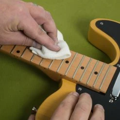 Miracle Polishing Cloth - StewMac 7 Miracle Polishing Cloth - StewMac -StewMac Shop 1261 3 in use 3000