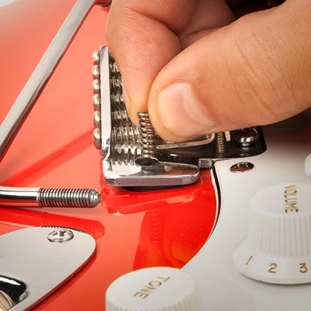 Trem-Arm Tension Spring - StewMac 4 Trem-Arm Tension Spring - StewMac - Image 2